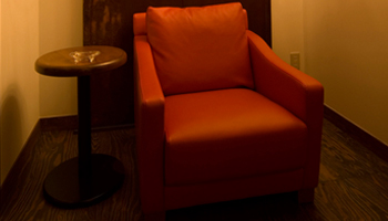 ビストロ萬那店内02